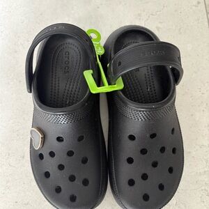 Crocs Platform Clog Size 6 – New With Tag & Heart Charm